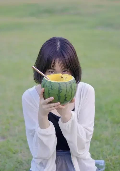 吃瓜群QQ群号：12年老友撕破脸！某网红直播爆哭控诉“假姐妹真心机”